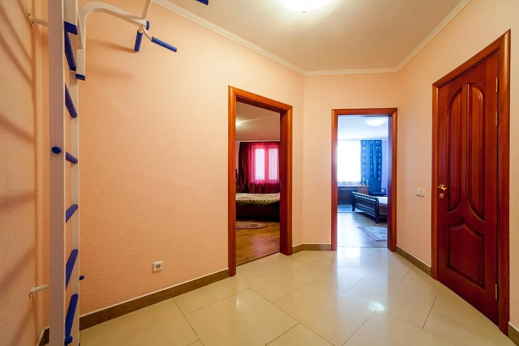 Large Luxury 4-Room Apartment With A Sauna, Near The Metro Levoberezhnaya Kiev 0*,