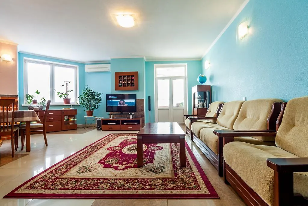 Large Luxury 4-Room Apartment With A Sauna, Near The Metro Levoberezhnaya Kiev Ukraine