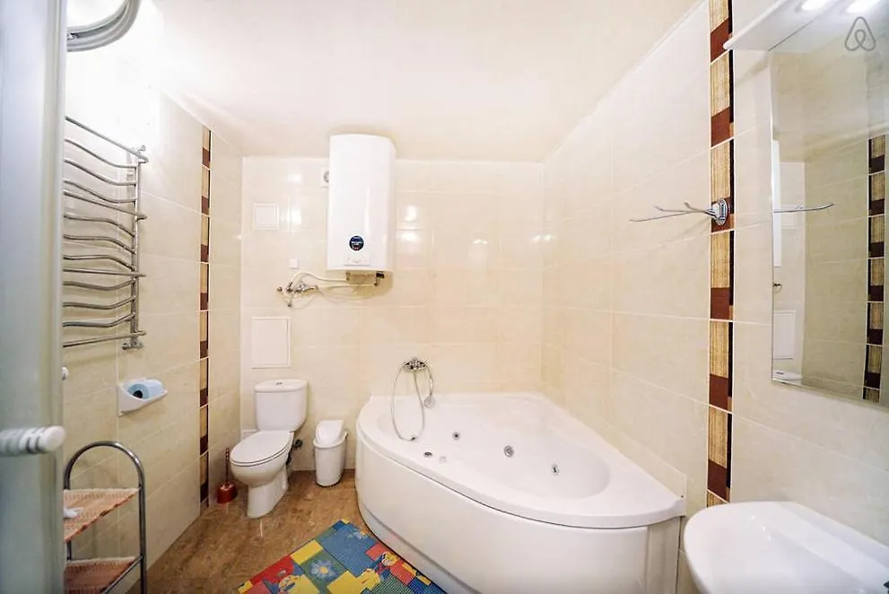 Large Luxury 4-Room Apartment With A Sauna, Near The Metro Levoberezhnaya Kyiv Ukraine